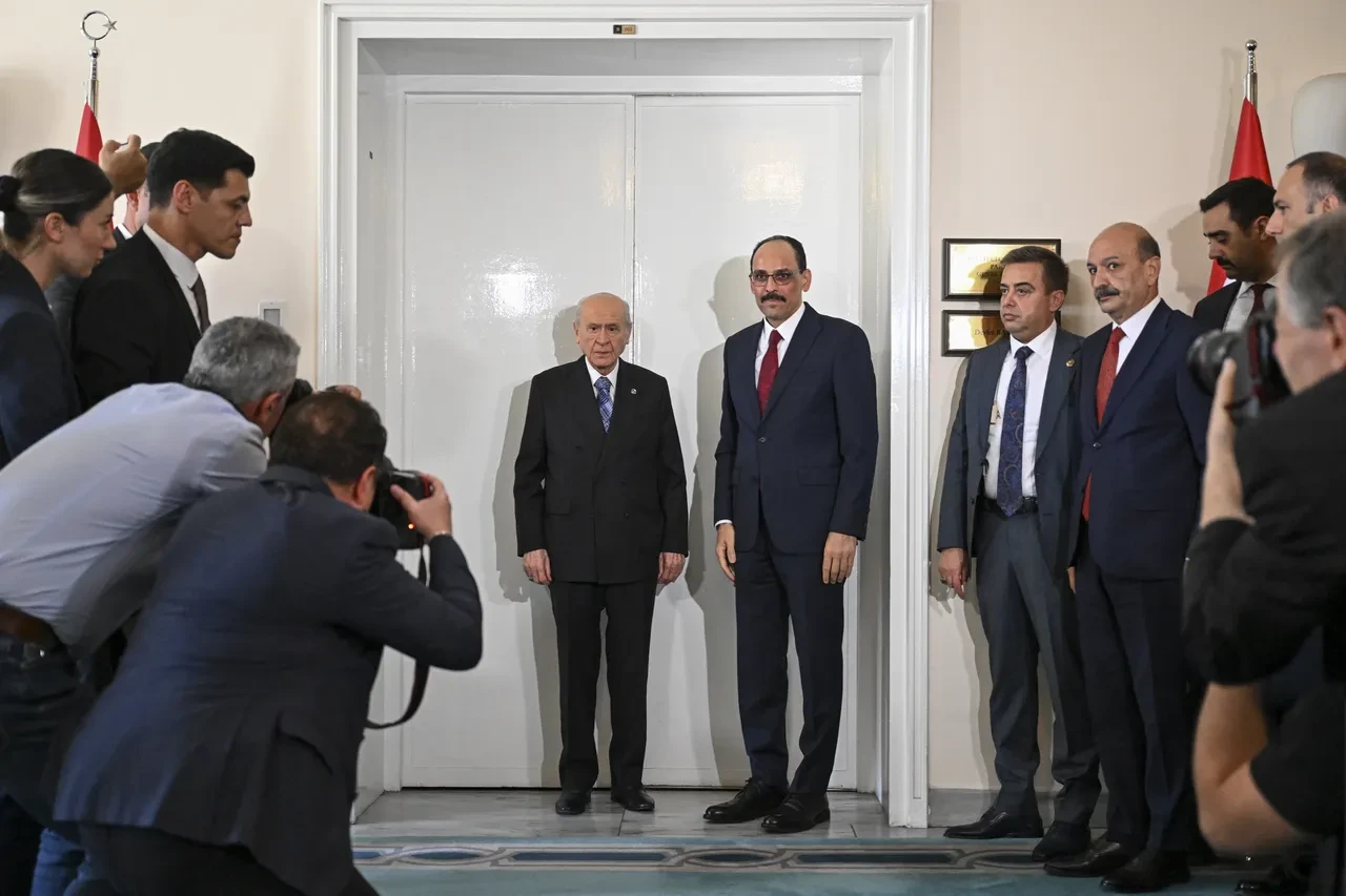 İbrahim Kalın'ın 'Terörsüz Türkiye' temasları sürüyor! Özgür Özel ile görüşecek