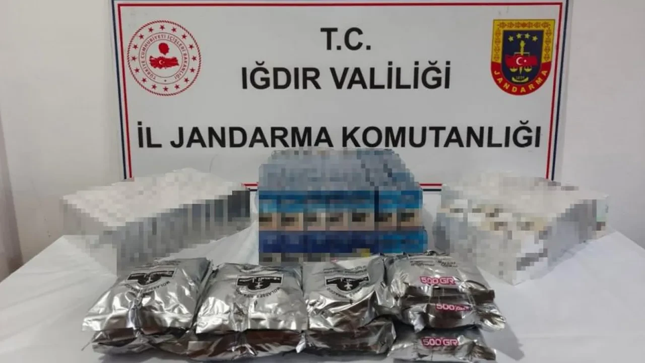 Iğdır'da kaçak sigara botoks ilacı operasyonu: Gözaltılar var
