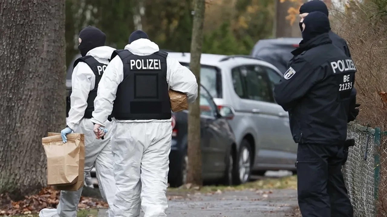 Katliamı itiraf etti! Eve giren ekipler dehşete düştü: Çok sayıda cesetle karşılaştılar