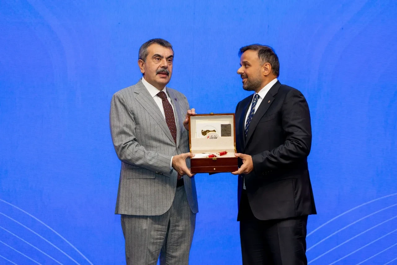 Millî Eğitim Bakanlığı ve BİP iş birliği ile öğretmen bilgi servisi devreye alındı