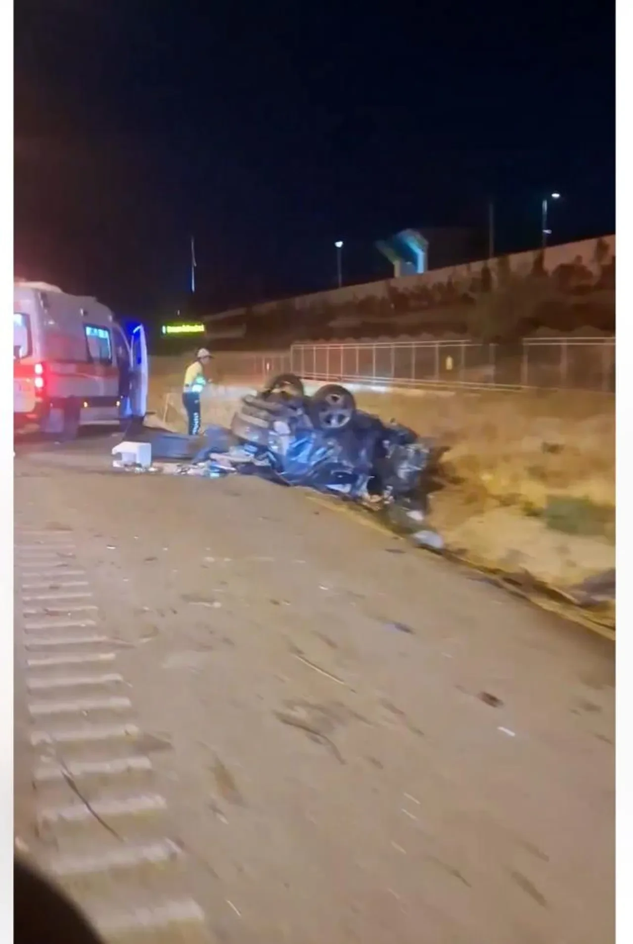 Ters yönde kafa kafaya çarpışma: 2 kişi can verdi