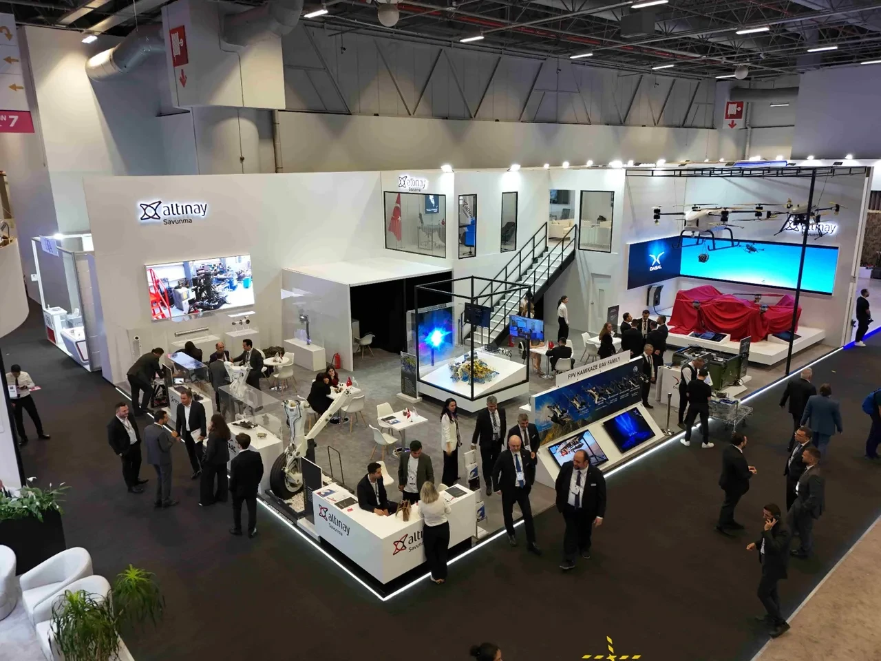 Yeni nesil teknolojide adres  Altınay savunma oldu