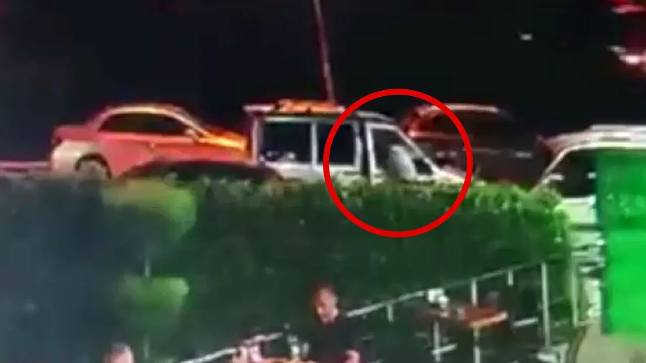 Arkadaşını yanlışlıkla vurdu! O anlar kamerada