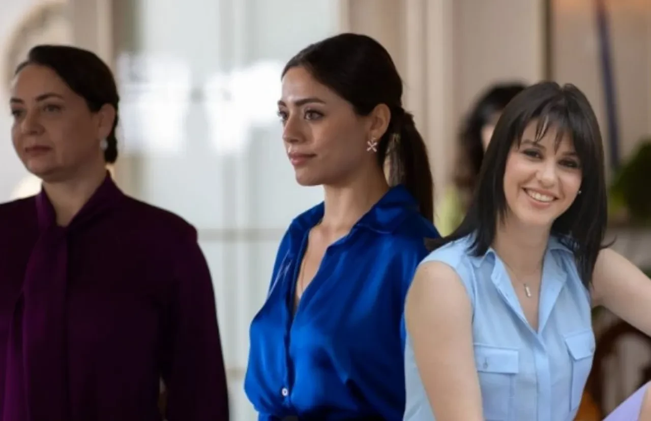 Bahar Şahin konuştu, akıllara Evrim Alasya ile Sibel Taşçıoğlu geldi! Kızılcık Şerbeti dizisindeki tüm iddialar su yüzüne çıktı