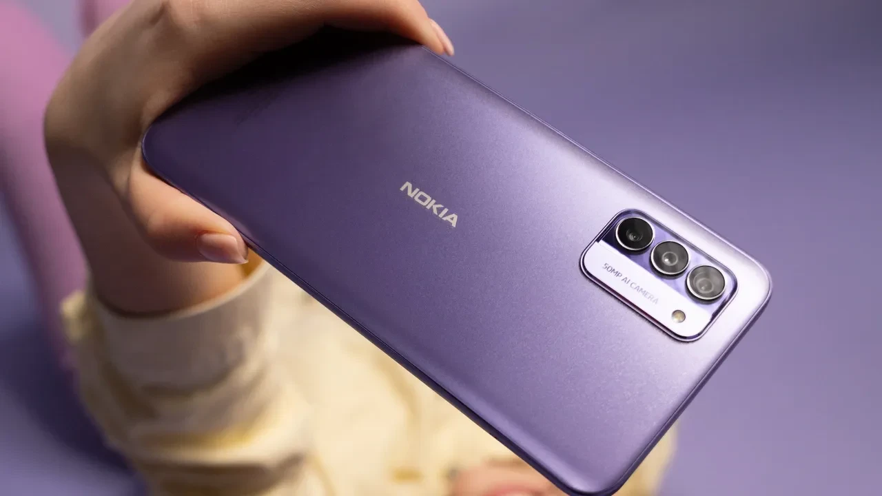 Bir zamanların telefon deviydi, mobil pazara geri dönüyor