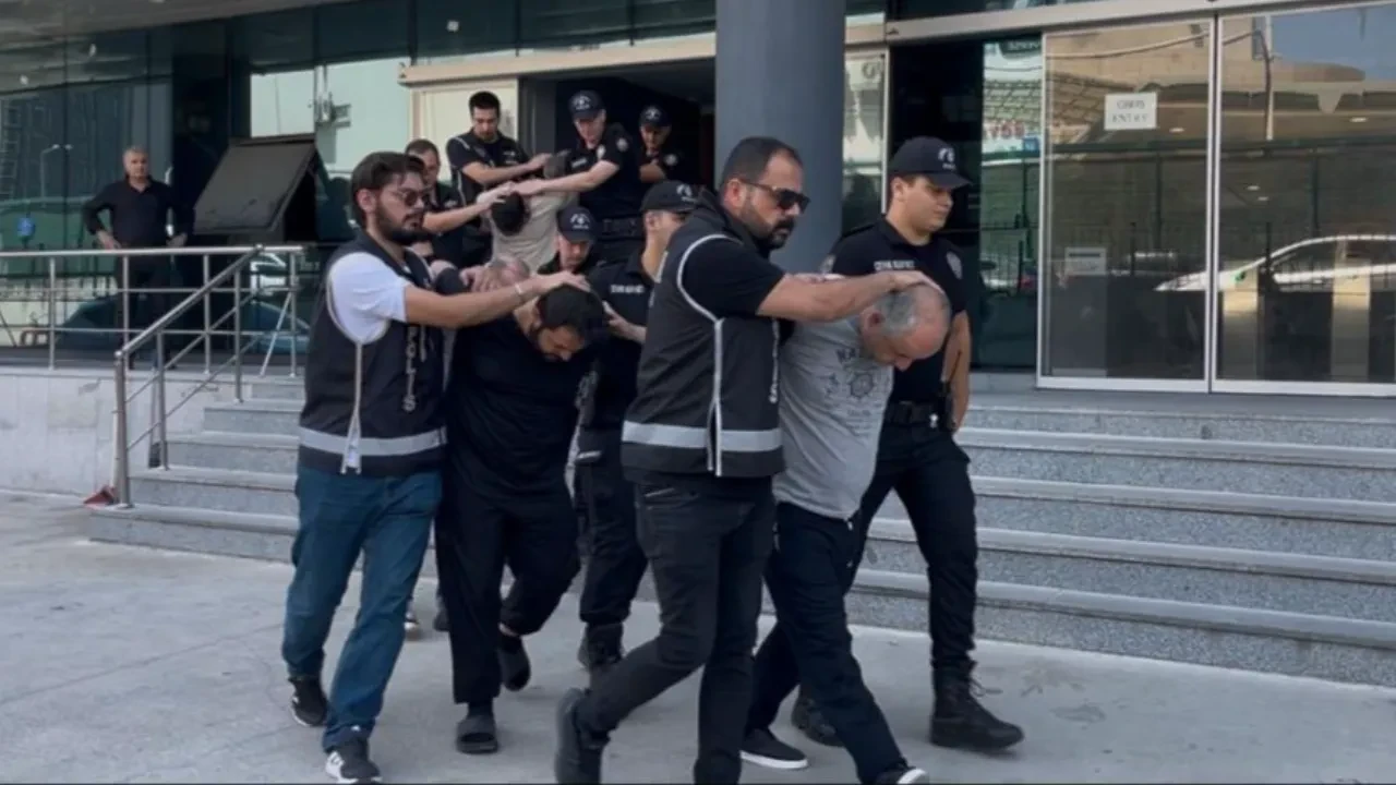Bursa'da esnafa çöken 'Çetkinler' çetesi çökertildi: 17 şüpheli tutuklandı