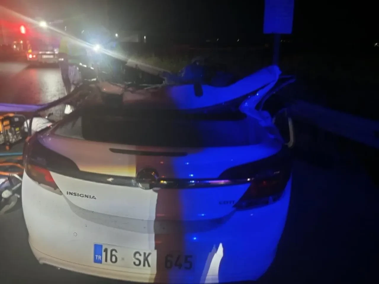 Bursa'da korkunç kaza! Polis memuru ve ailesi hayatını kaybetti