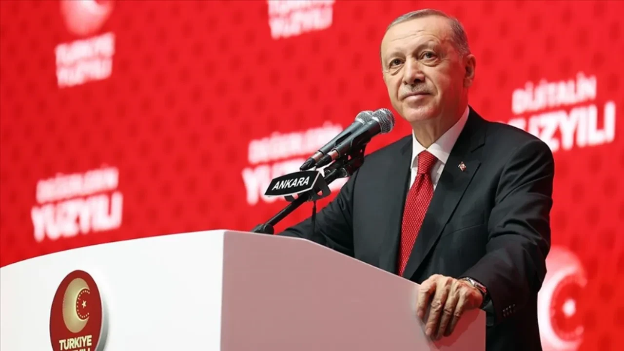 Cumhurbaşkanı Erdoğan'dan Türkiye Yüzyılı mesajı! 'Hedefimize hızla ilerlemeye devam ediyoruz