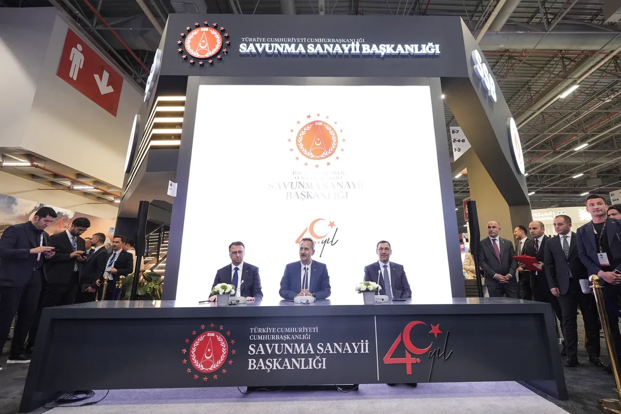 Eurofighter Typhoon ve KAAN hedefi bu silahla silecek! ASELSAN-ROKETSAN ortaklığında yerli meteor müjdesi