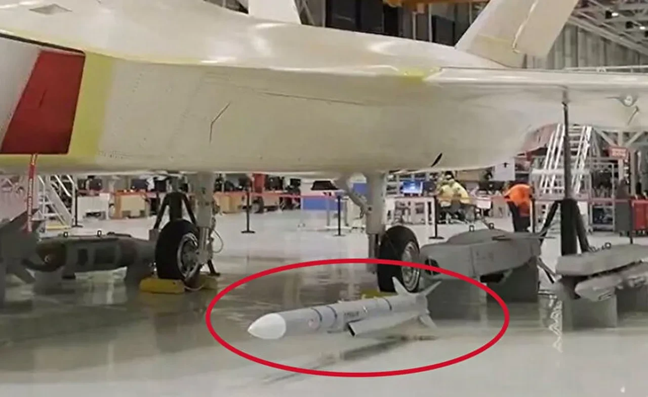 Eurofighter Typhoon ve KAAN hedefi bu silahla silecek! ASELSAN-ROKETSAN ortaklığında yerli meteor müjdesi