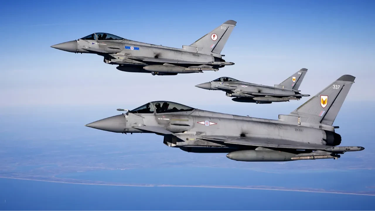 Eurofighter Typhoon vs F-35 karşılaştırması! Hangisi daha iyi?