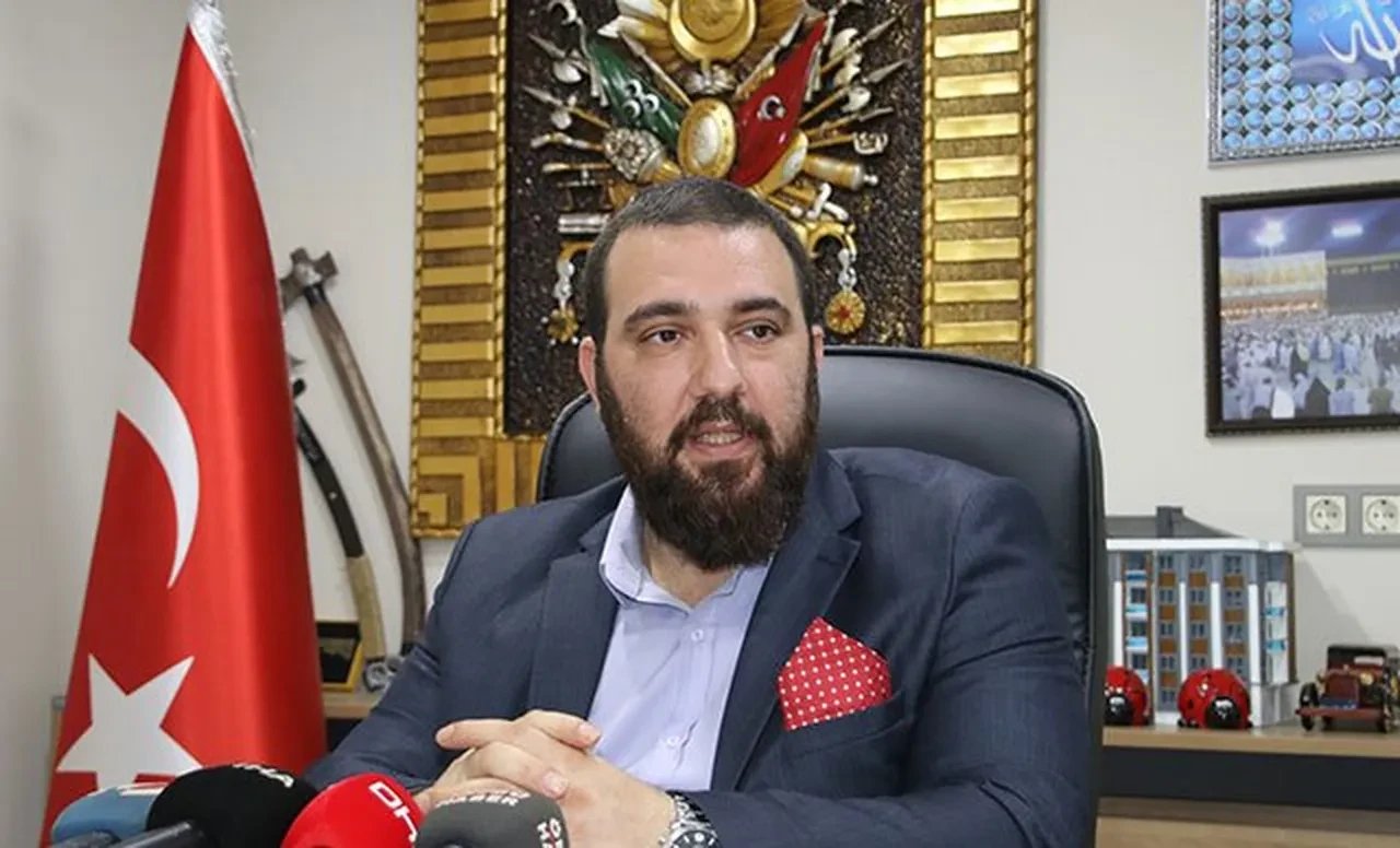 Özgür Özel ile Ekrem İmamoğlu arasında kritik görüşme! Bağış detayı dikkat çekti