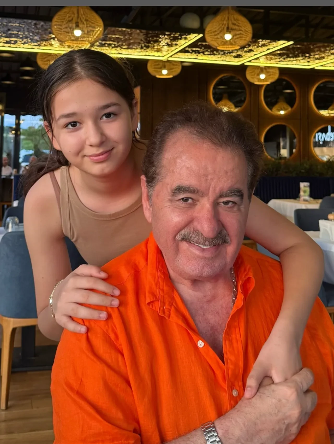 İbrahim Tatlıses arabasında bebek buldu! İsmini takipçilerine sordu
