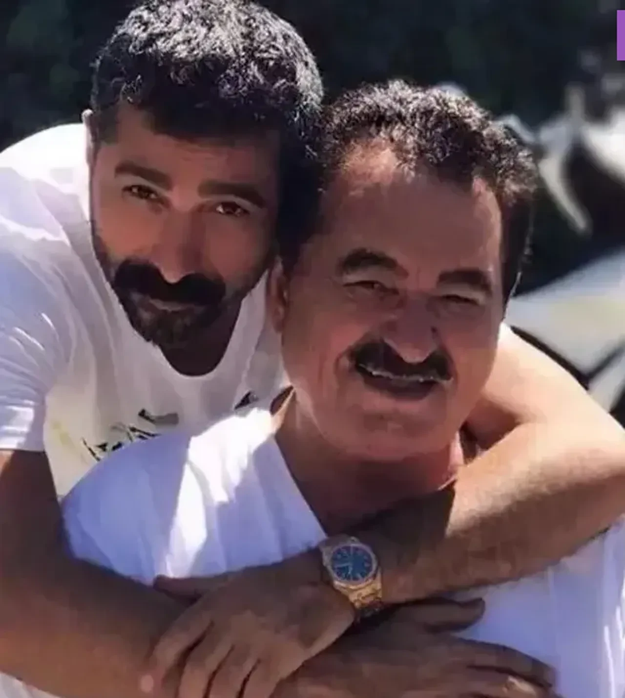 İbrahim Tatlıses arabasında bebek buldu! İsmini takipçilerine sordu