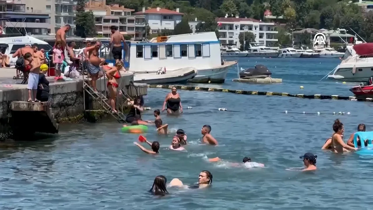 İstanbullunun sıcakla imtihanı! Sahiller doldu taştı 