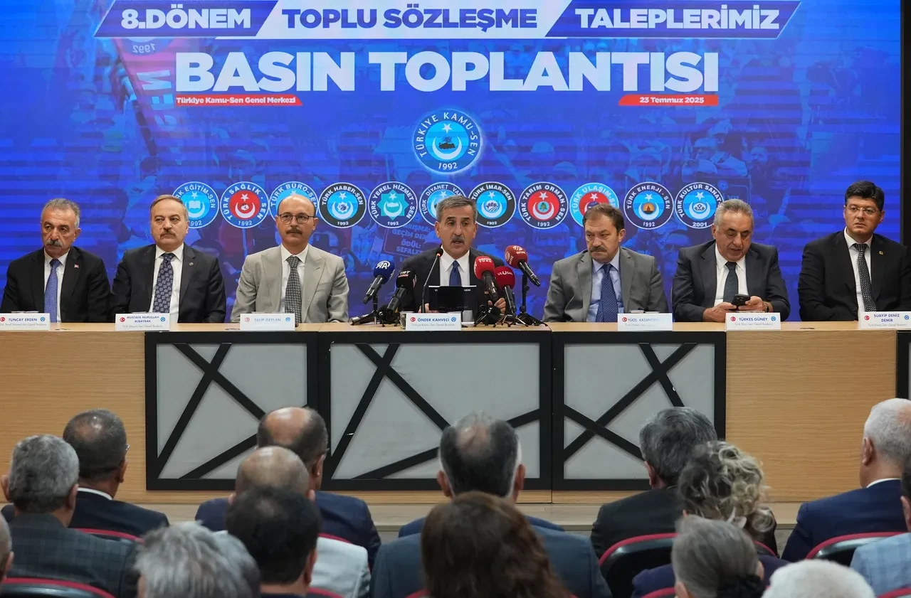 Memur maaşlarına 2026-2027 için net rakamlar: Kamu-Sen taleplerini tek tek sıraladı!