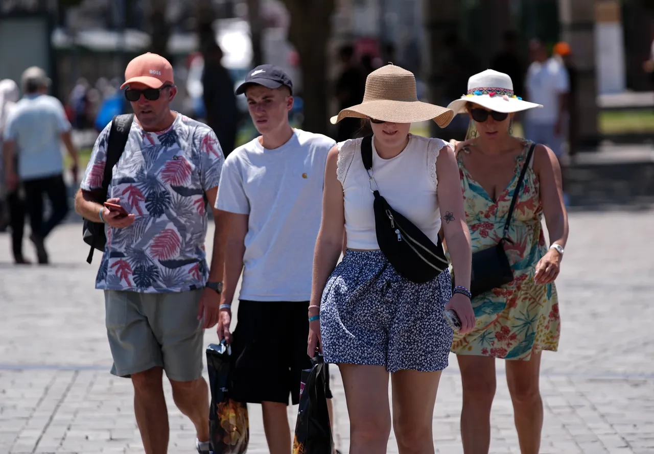 Meteoroloji uyardı: Sıcaklık rekor kıracak! İşte en riskli iller ve ilçeler