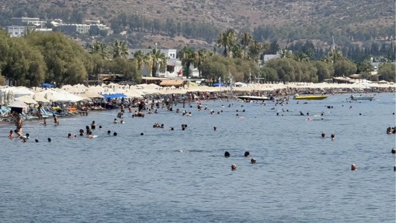 Sıcaktan termometreler çıldırdı, sahiller doldu taştı