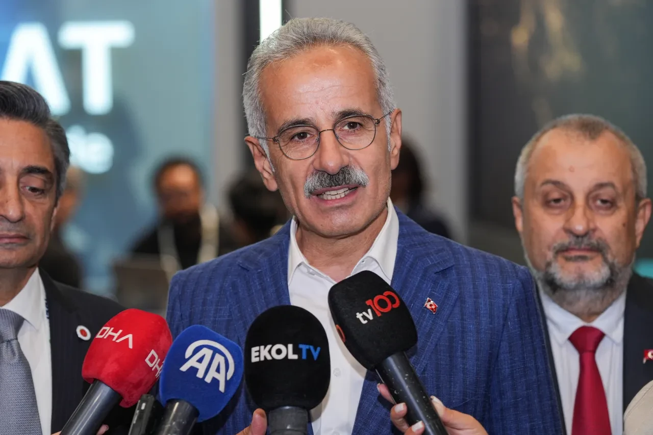 Bakan Uraloğlu: Bizim için ulaştırma koridorları kıymetli
