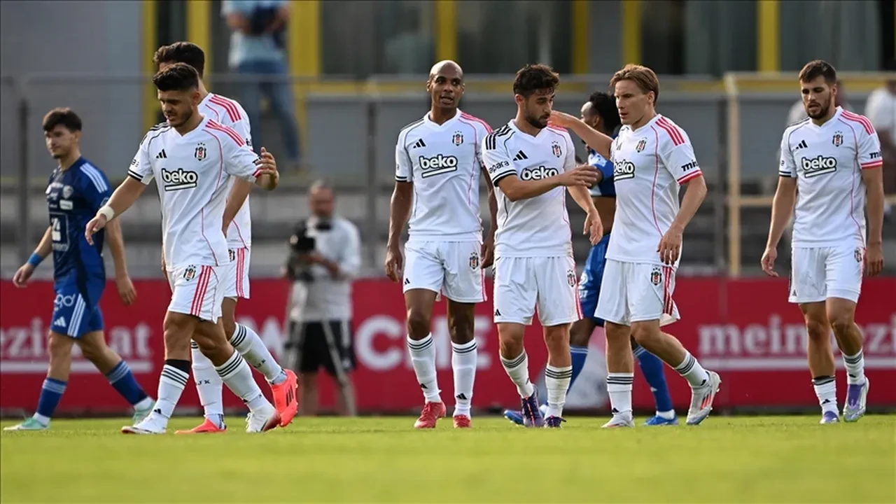 Beşiktaş Shakhtar Donetsk maç kadrosu, muhtemel ilk 11! BJK Avrupa Ligi'nde ilk maçına çıkıyor