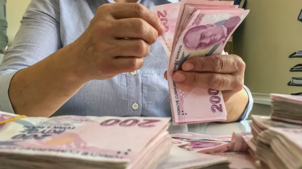 Emekli maaşını yükseltmenin gizli formülü: Özgür Erdursun tüm detayları anlattı