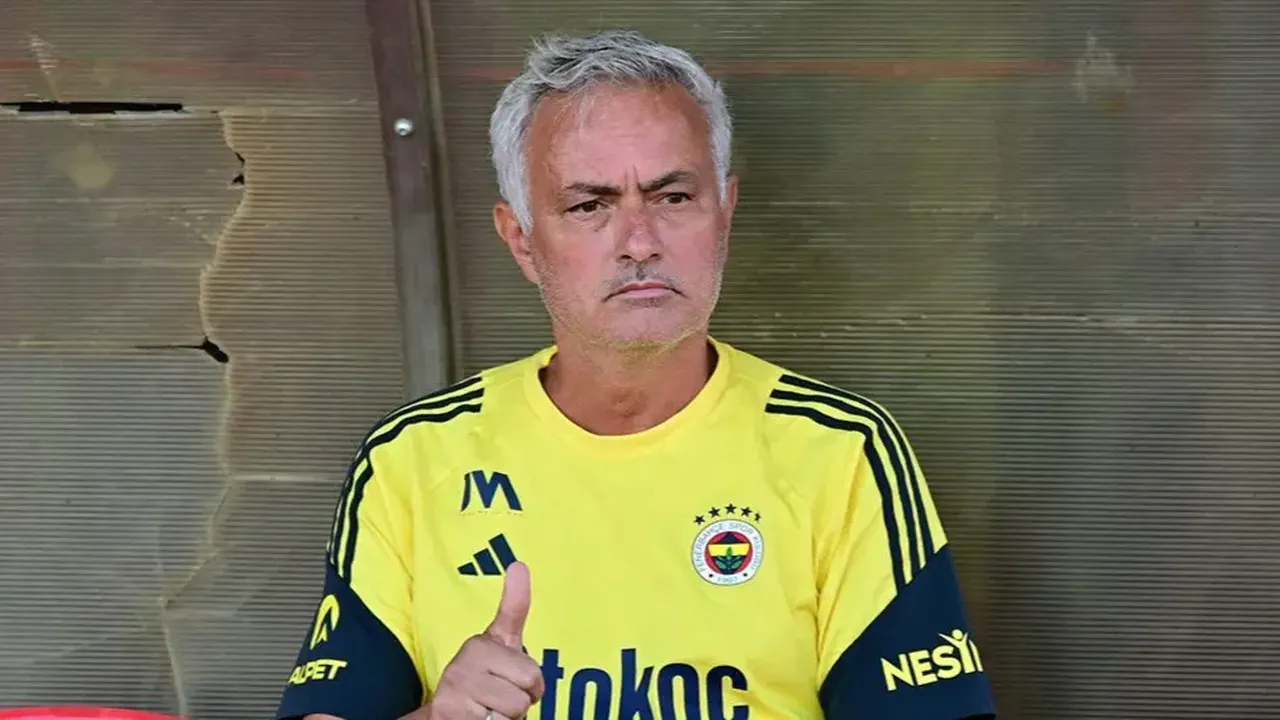 Fenerbahçe gözünü Galatasaray'ın listesine dikti! Mourinho bizzat aradı