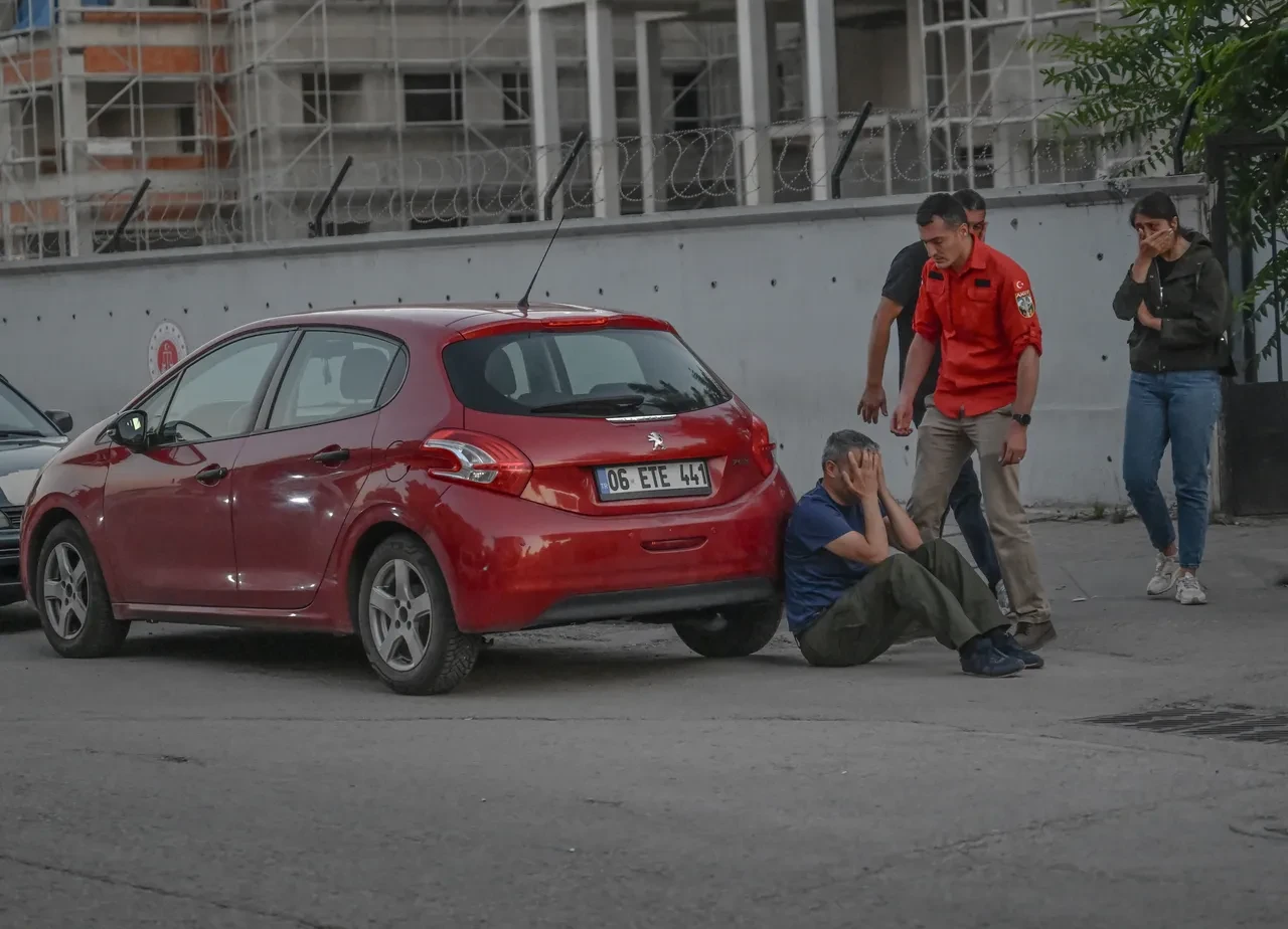 Orman şehitlerinin naaşı Ankara'ya getirildi! Adli Tıp önünde yürek sızlatan görüntüler: Gözyaşları sel oldu