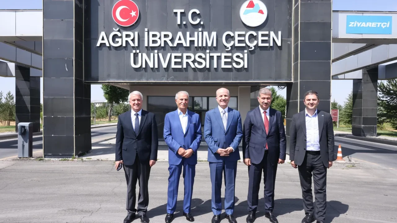 YÖK Başkanı Özvar duyurdu: Şehit yakınlarına yüksek lisans ve doktora kontenjanı geliyor