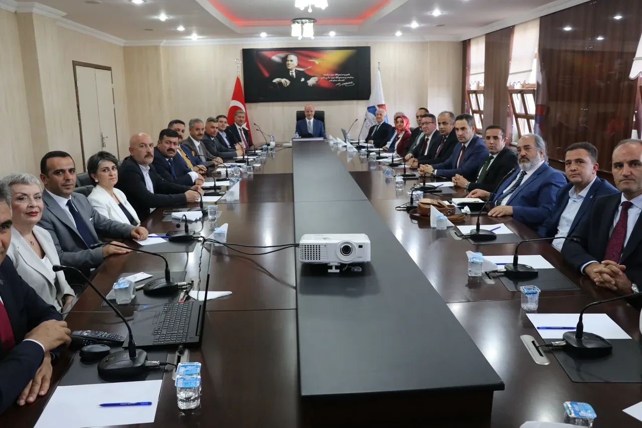 YÖK Başkanı Özvar duyurdu: Şehit yakınlarına yüksek lisans ve doktora kontenjanı geliyor