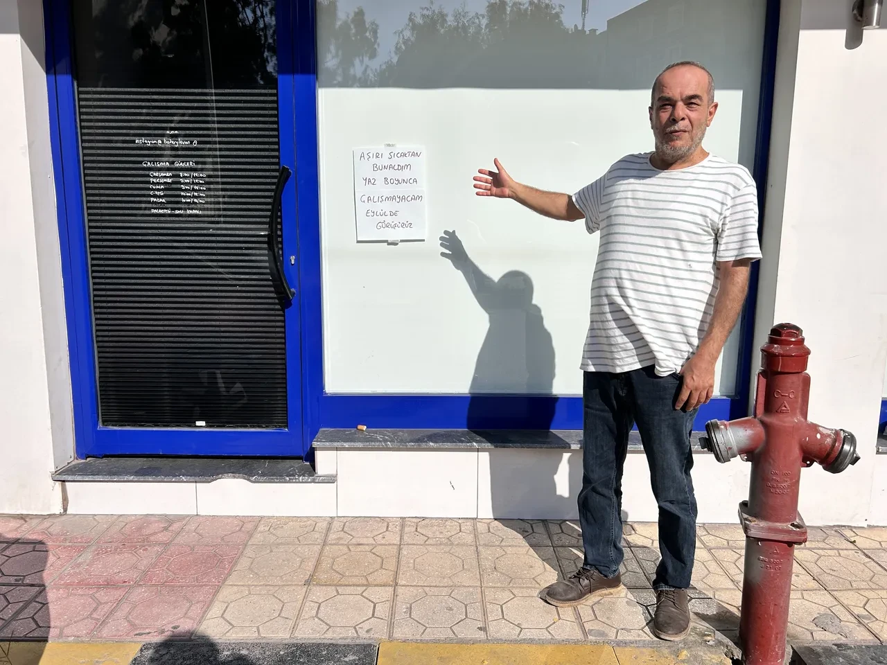 45 derecelik sıcağa dayanamadı, iş yerine bu notu asıp gitti!