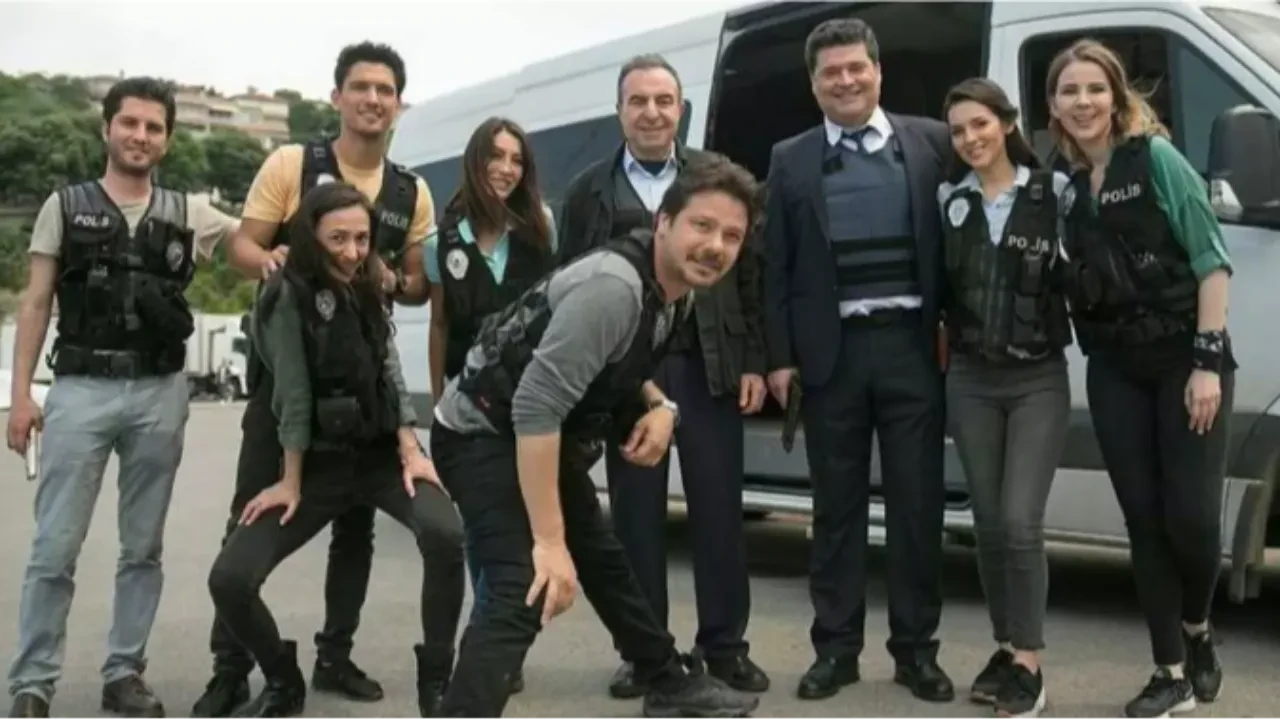 Arka Sokaklar'ın yeni sezonunda flaş gelişme! Ayrılığa fazla dayanamadı, geri dönüyor 
