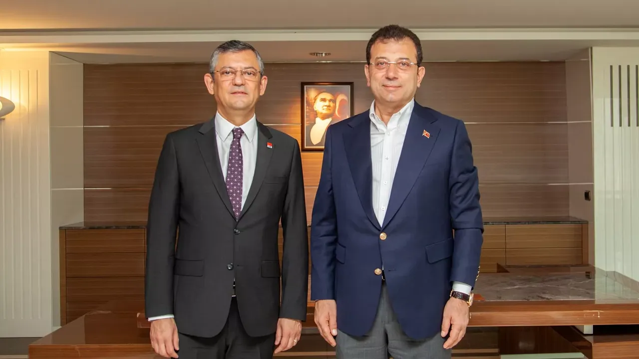 Ekrem İmamoğlu CHP'yi avucunun içine aldı!