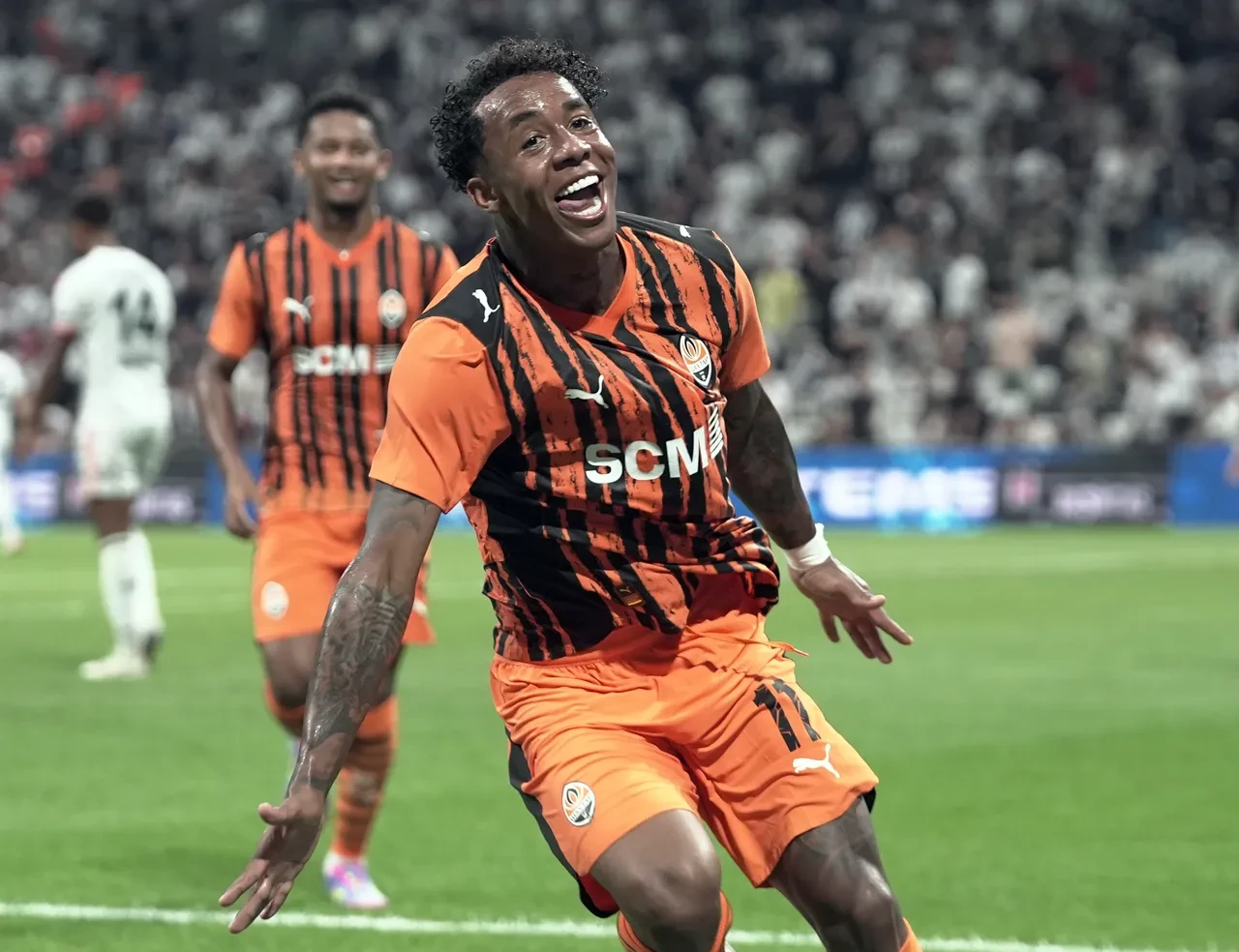 Kartal, sahasında mağlup! Beşiktaş 2-4 Shakhtar Donetsk