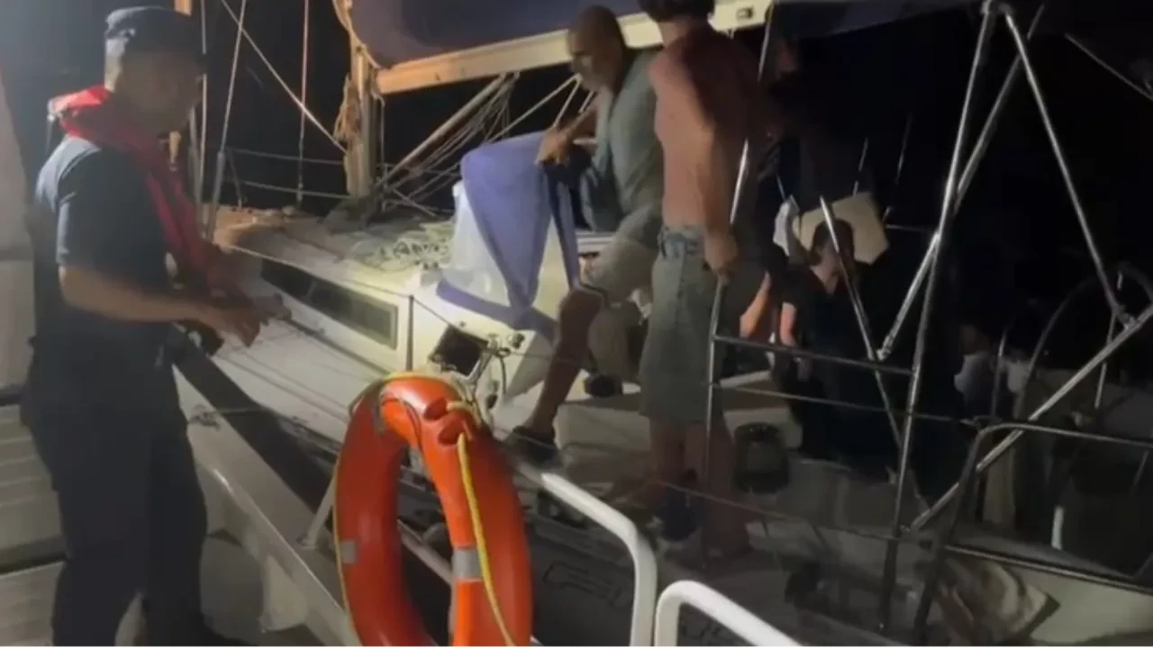 Muğla açıklarında çok sayıda düzensiz göçmen yakalandı