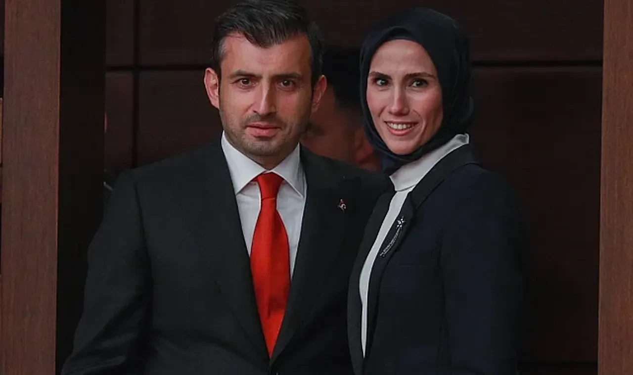 Selçuk Bayraktar eşi Sümeyye Bayraktar’ı işte böyle karşıladı! Sosyal medyada gündem oldu