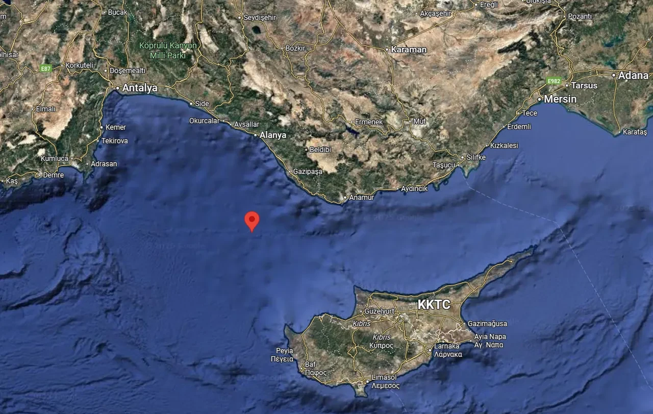 Son dakika | Antalya açıklarında deprem oldu