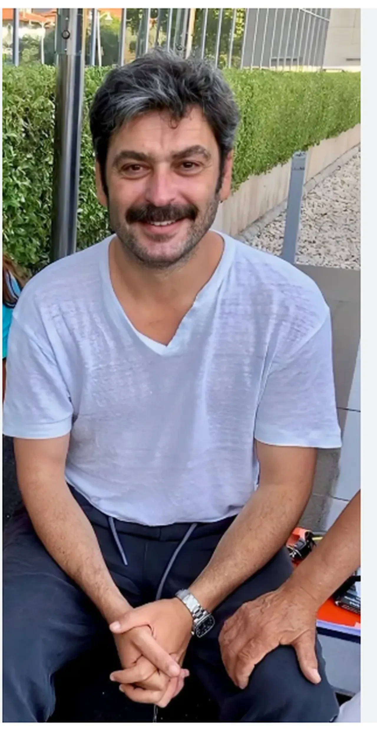 Uzak Şehir'in Cihan'ı Ozan Akbaba'ya yeni partner! Postacı Osman oldu