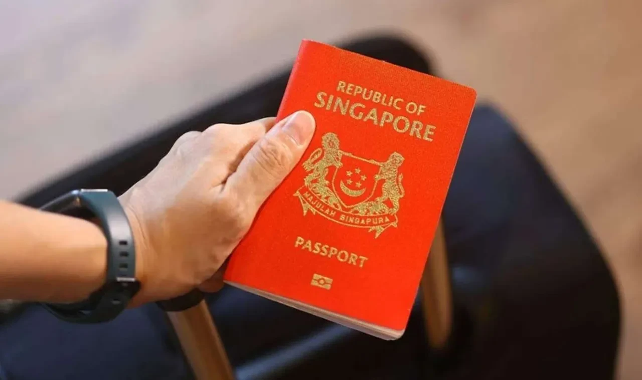 Zirve değişti, o ülke ABD’yi geçmeyi başardı! Dünyanın en güçlü pasaportu bakın hangi ülkenin
