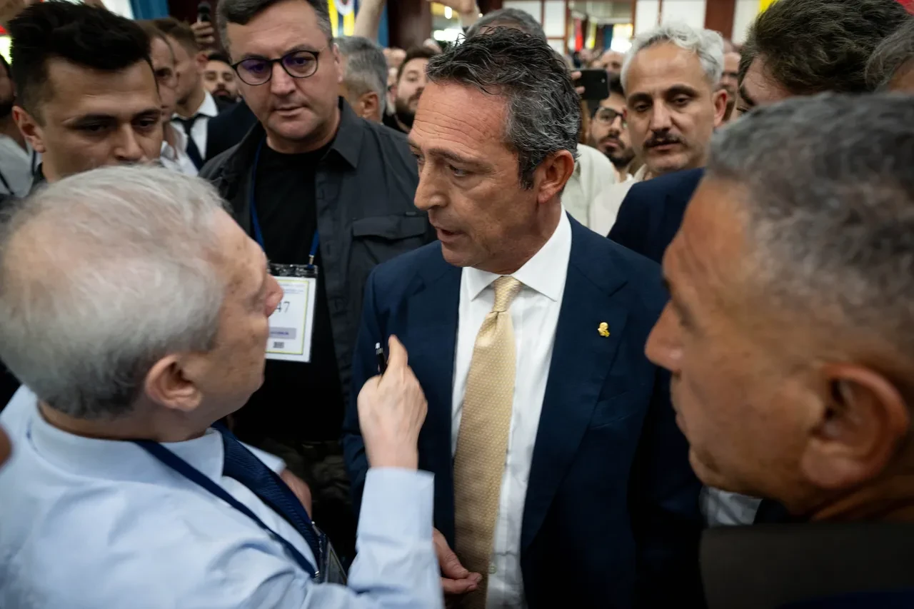 Aziz Yıldırım'dan Ali Koç'a 'Galatasaray' çıkışı: Bana cevap veremediler