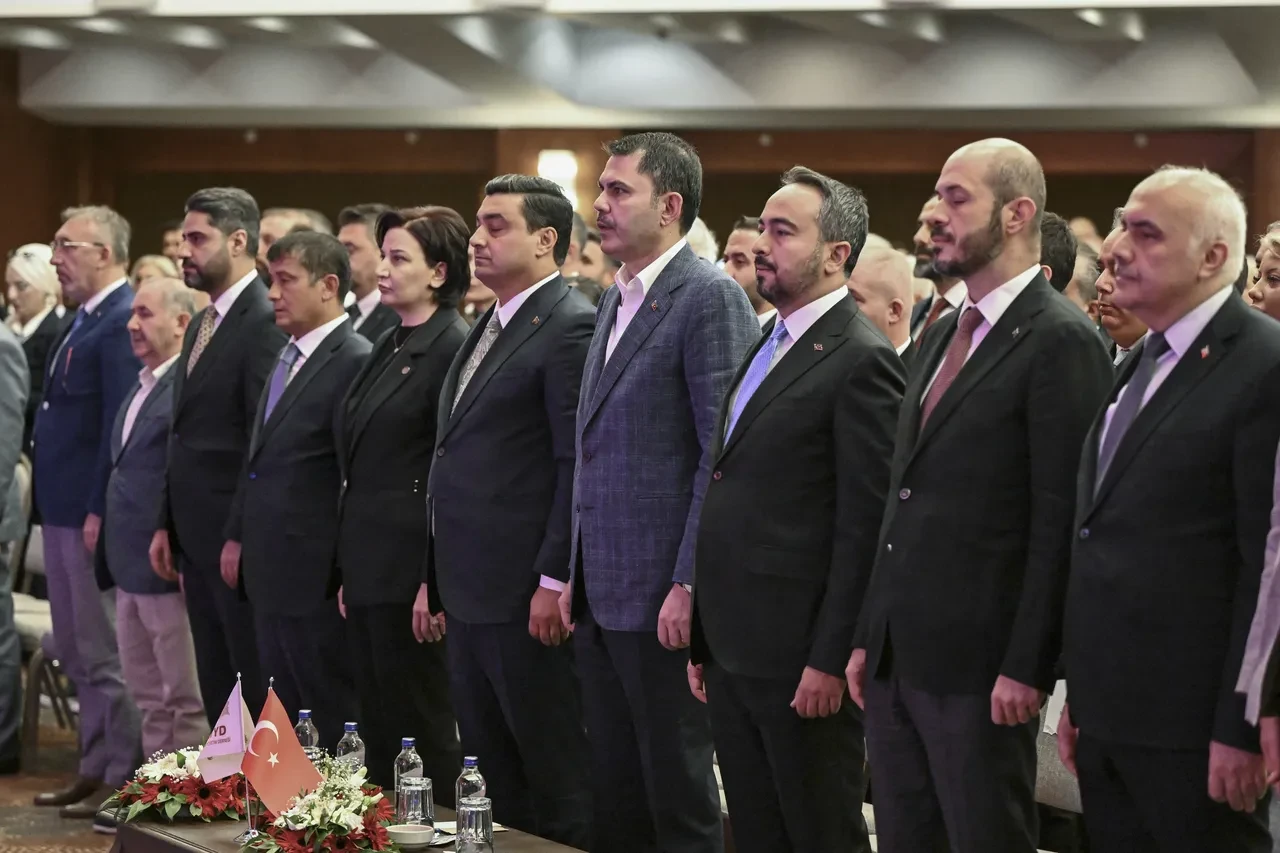Bakan Kurum: Deprem bölgesinde saatte 23 konut inşa ediyoruz