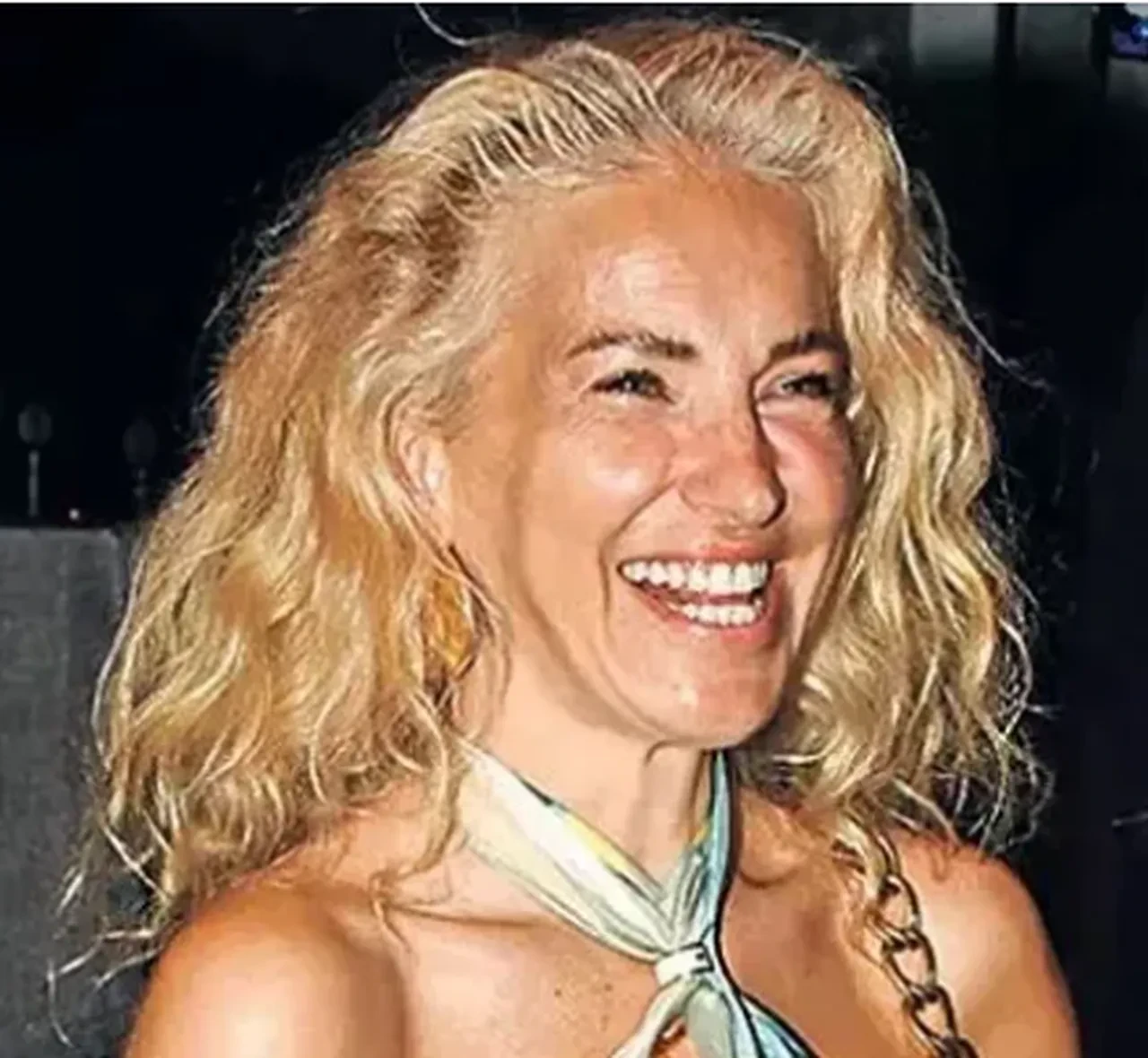 Burcu Esmersoy'un makyajsız hali ortaya çıktı! Herkes aynı yorumu yaptı