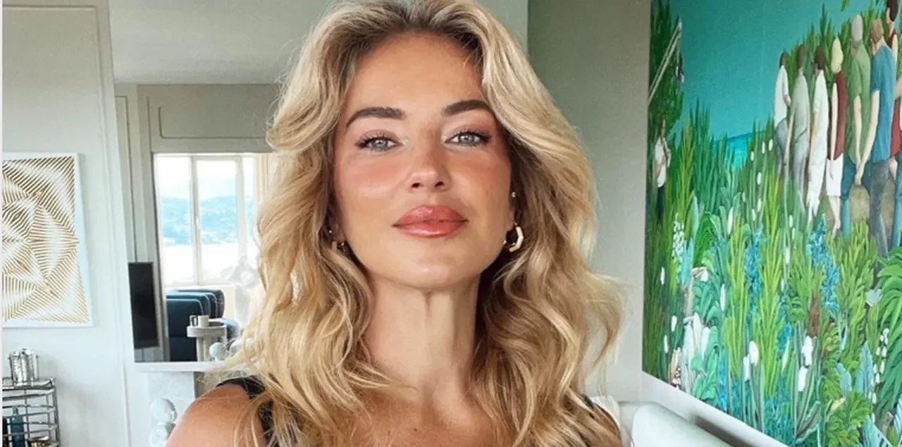 Burcu Esmersoy'un makyajsız hali ortaya çıktı! Herkes aynı yorumu yaptı