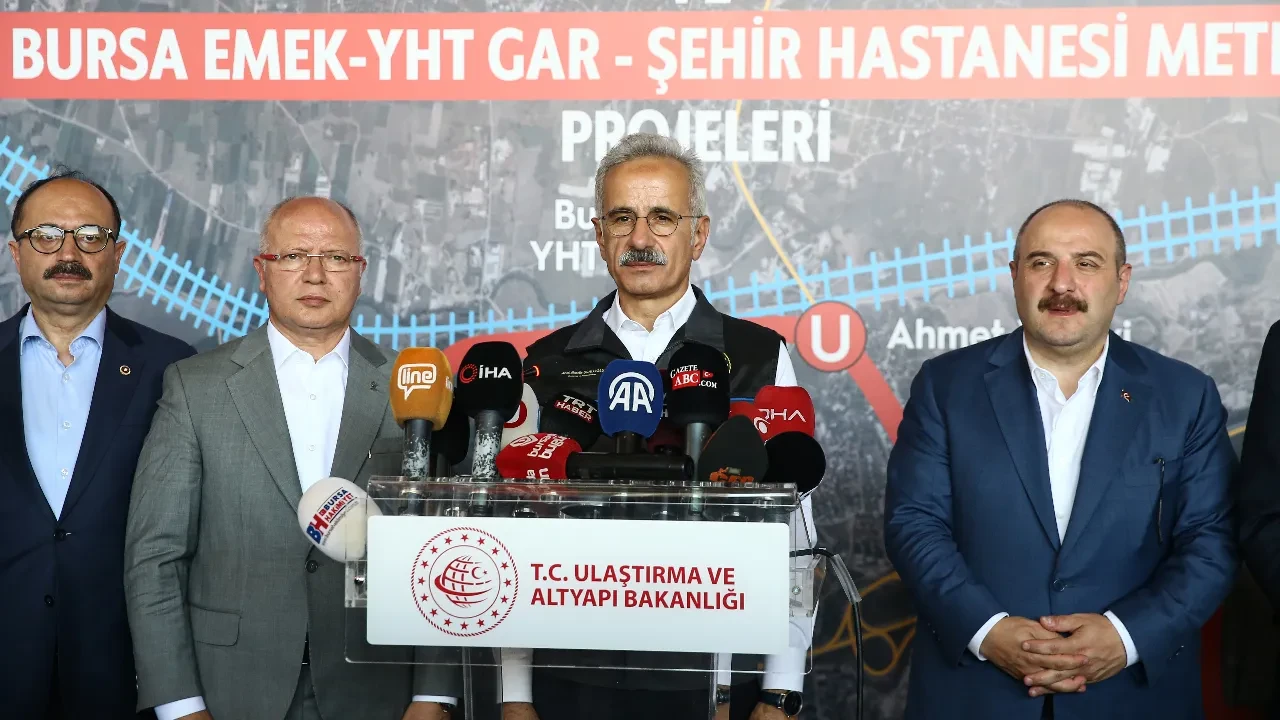 Bursa'ya hızlı tren müjdesi! Bakan Uraloğlu tarih verdi