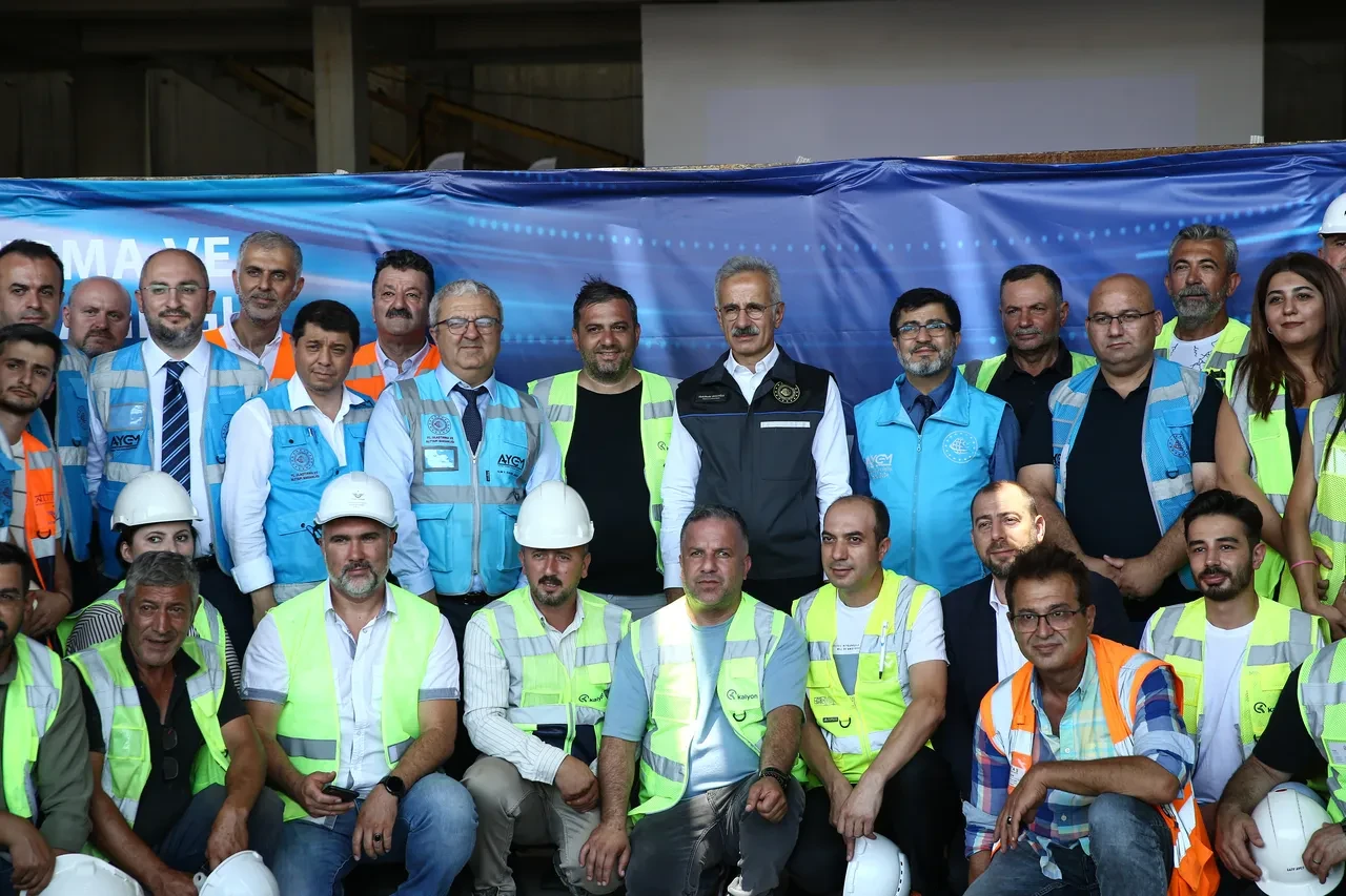 Bursa'ya hızlı tren müjdesi! Bakan Uraloğlu tarih verdi