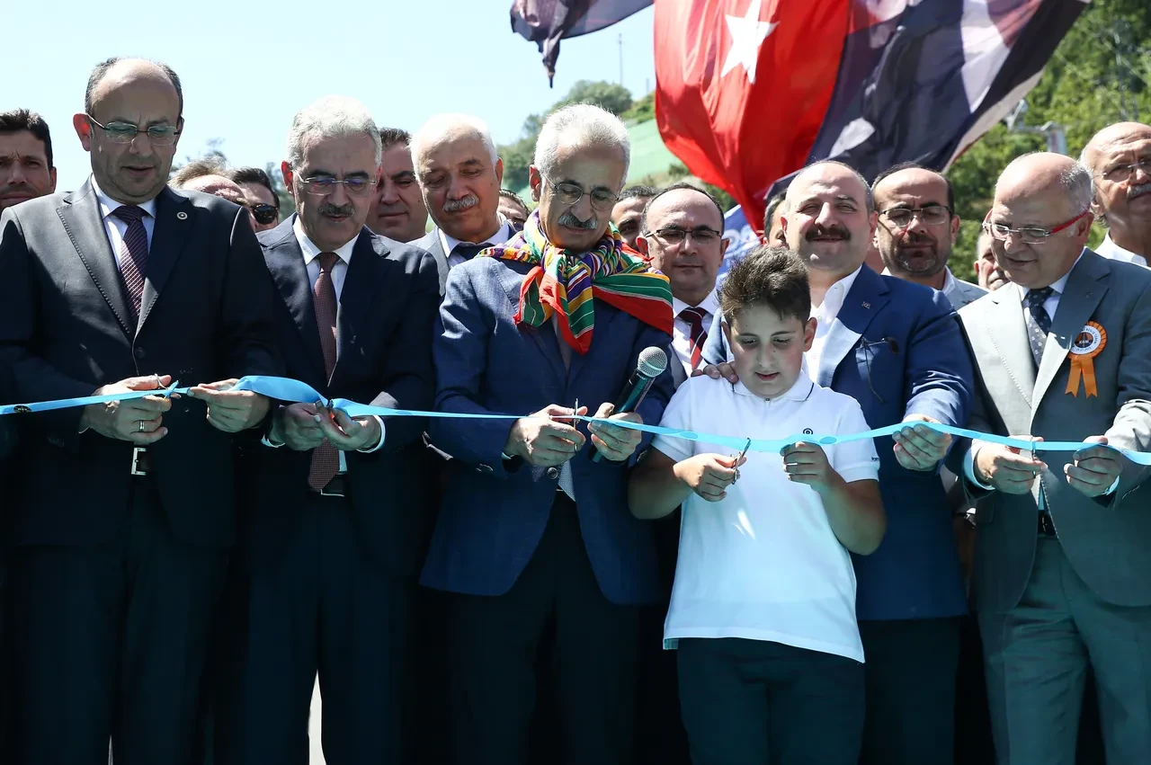 Doğancı Tüneli hizmete açıldı: 15 dakikalık yol 3  dakikaya düştü!