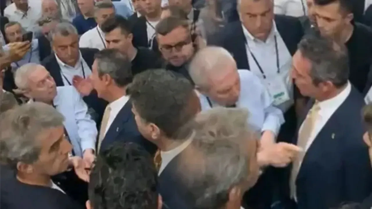 Fenerbahçe başkanı Ali Koç ve Aziz Yıldırım arasında gerginlik! Yüksek Divan Kurulu karıştı