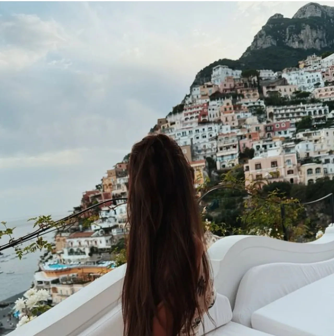 Hande Erçel ile Hakan Sabancı yine tatilde! Bu seferki rotalar İtalya oldu