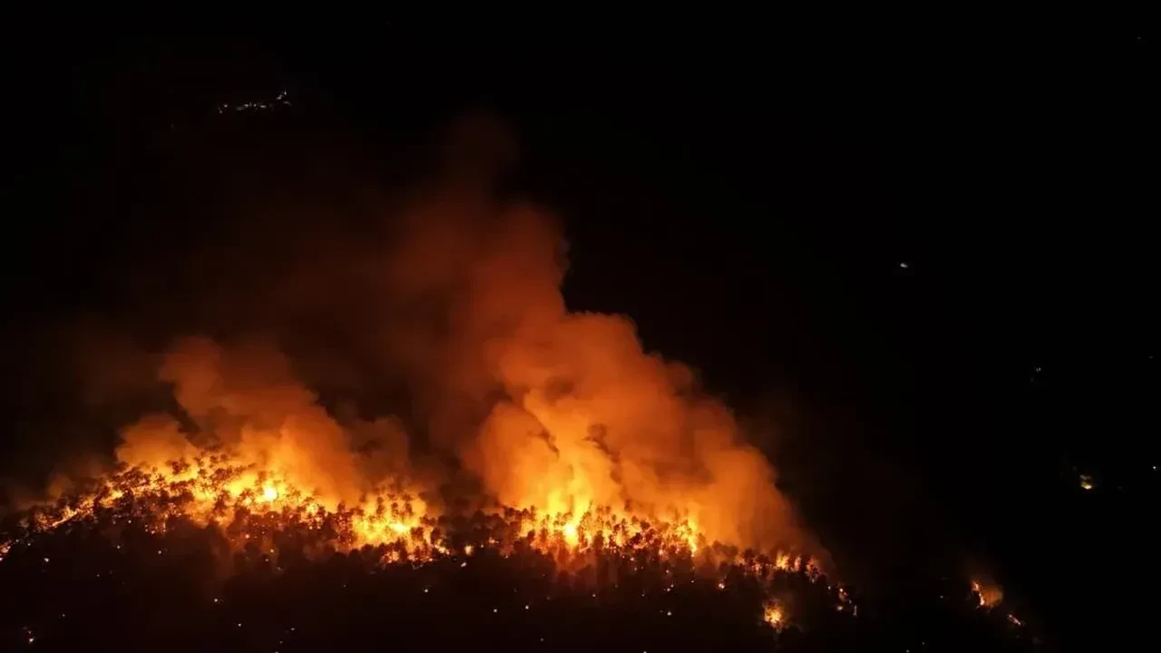 Karabük, Ovacık’ta alevler durmuyor:  yangında 60 saat geride kaldı! 