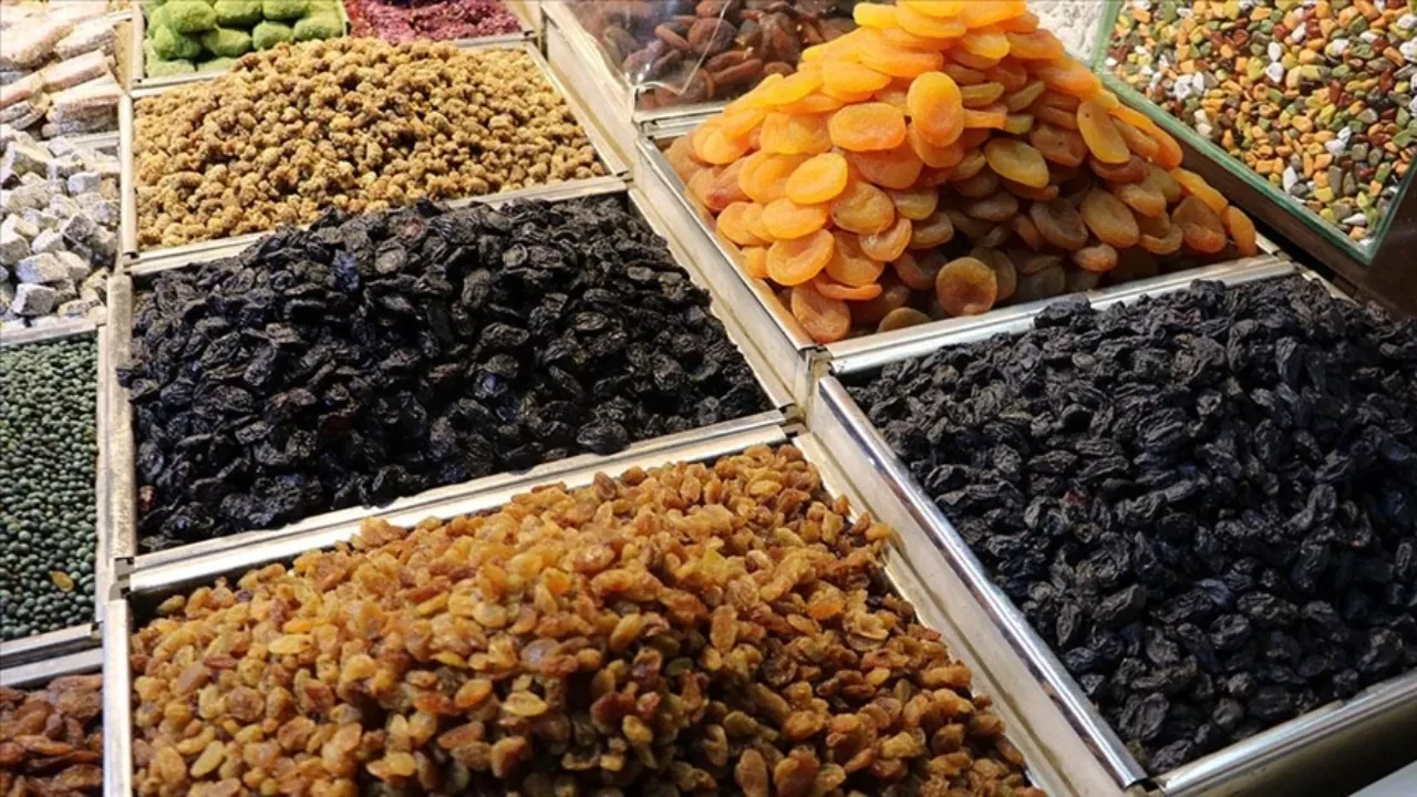 Kuru meyvede ihracat rüzgarı: Üzüm yine ilk sırada