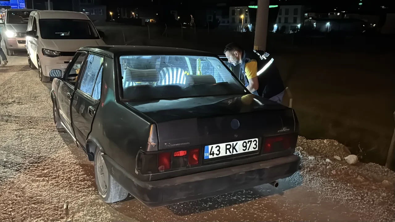 Kütahya'da eve gitme tartışması silahlı kavgaya döndü!